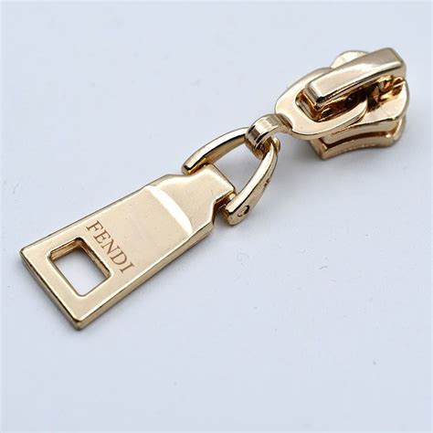 orig fendi zipper